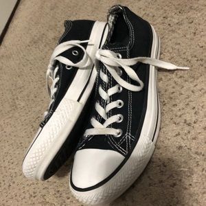 Black converse